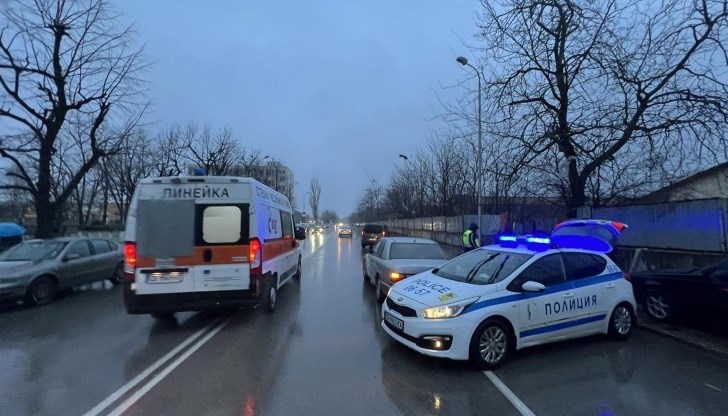 Пътният инцидент е станал преди минути пред ПТГ "Никола ѝ. Вапцаров"