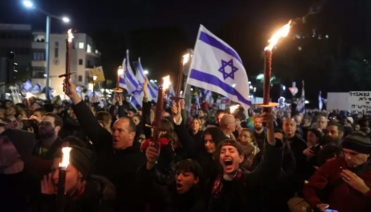 Протестиращите призоваха израелския премиер да подаде оставка
