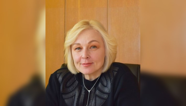 Кметът Добрин Добрев я представи на началниците на отделите, които са в нейния ресор Кметът Добрин Добрев я представи на началниците на отделите, които са в нейния ресор