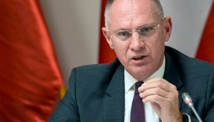 Според него ветото срещу България и Румъния за Шенген е правилно Според него ветото срещу България и Румъния за Шенген е правилно