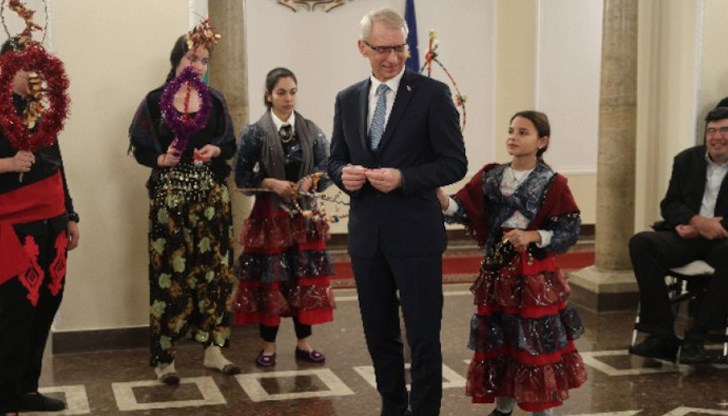 Ученици от Шумен гостуваха в Министерски съвет Ученици от Шумен гостуваха в Министерски съвет