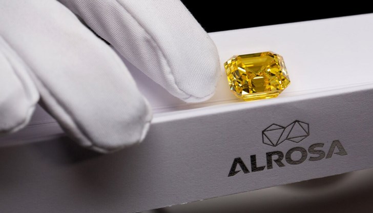 Засега диамантената компания "Алроса" няма коментар