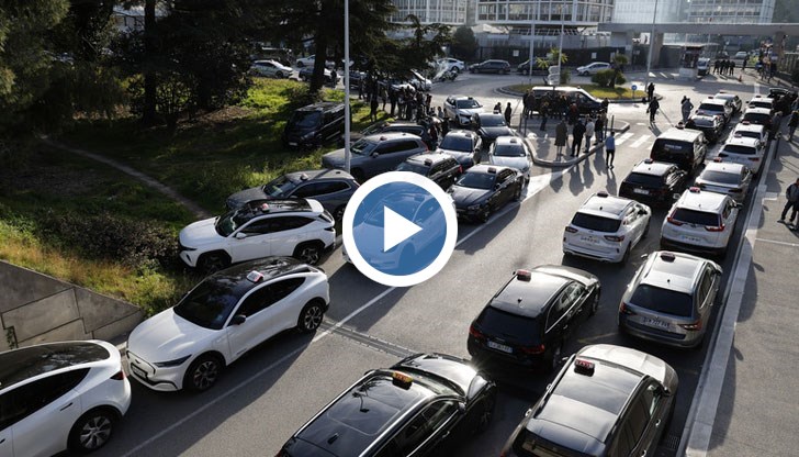 Протестиращите са недоволни от законодателството, заплащането и данъците