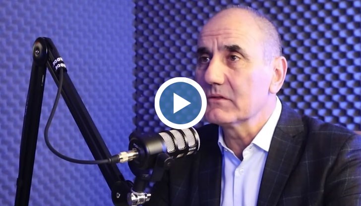 Ако не си част от съдебната система няма как да бъдеш конституционен съдия, смята той