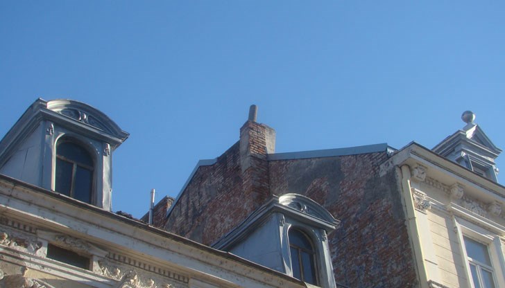 След всяка следваща буря пукнатината става все по-голяма, алармира загрижен гражданин