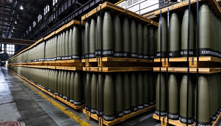 Това е работа на Китай, защото е ясно, че Ким Чен Ун не взема самостоятелни решения и е марионетка на Си Дзинпин, обясни Олег Жданов Това е работа на Китай, защото е ясно, че Ким Чен Ун не взема самостоятелни решения и е марионетка на Си Дзинпин, обясни Олег Жданов