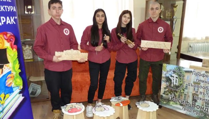 Използвана е техниката проектиране с 3D принтер