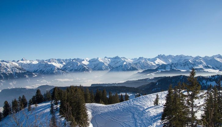 До 2050 година може да се стопят до 65% от всички ледени образувания в Алпите