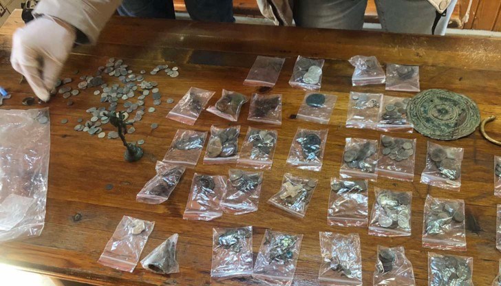 Иззети общо 537 предмети със стойност на артефакти