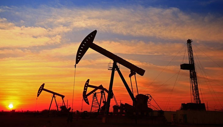 Световните цени на петрола са спаднали през 2023 г. за първи път от 2020 г. насам