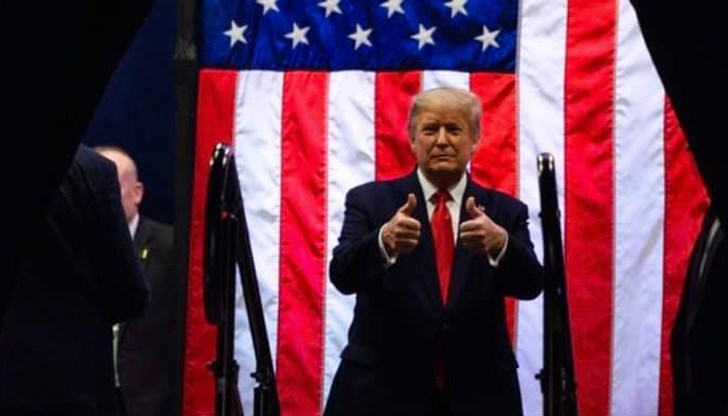 Ранните резултати показват, че Тръмп има непреодолима преднина пред съперниците си