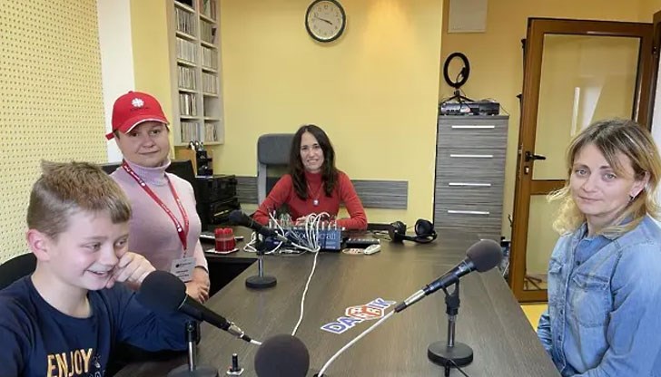 Евгения, Зинаида и Женя споделиха своите истории