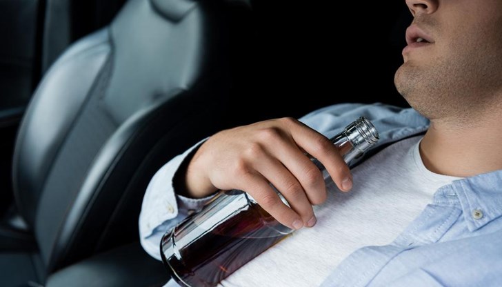 Полицаите хвана трима шофьори, управлявали след употреба на алкохол или наркотици в русенско Полицаите хвана трима шофьори, управлявали след употреба на алкохол или наркотици в русенско