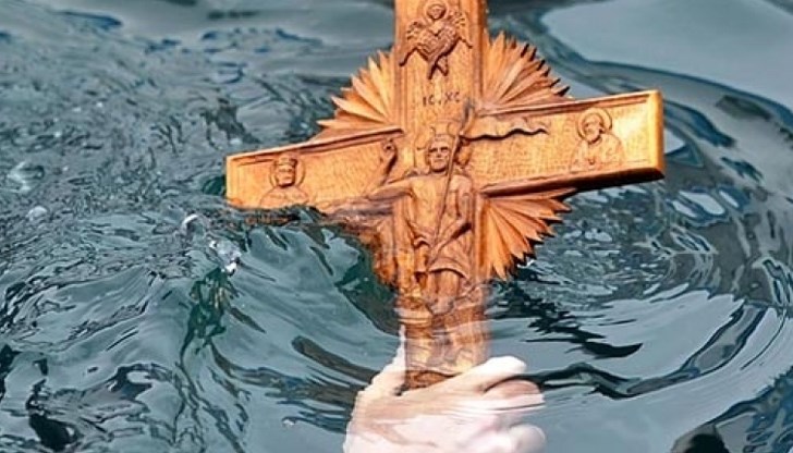 Празникът ще започне със света литургия в храма "Света Троица"