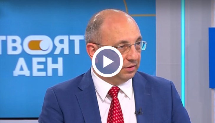 По думите му политиките на кабинетите в последните три години са силно проинфлационни, а не антиинфлационни