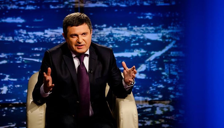 "Време е историята на баща ми да бъде разказана", споделя Калина Цветкова "Време е историята на баща ми да бъде разказана", споделя Калина Цветкова