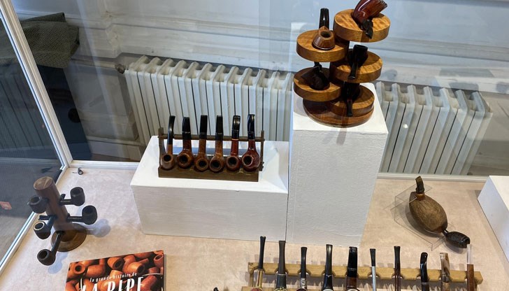 Неин автор е преподавателят в Русенския университет д-р Десислав Гечев Неин автор е преподавателят в Русенския университет д-р Десислав Гечев