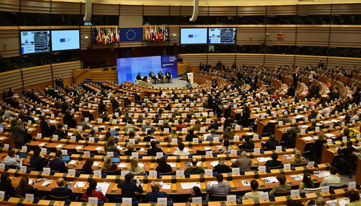 Те са против отпускането на още средства на държавата бунтарка