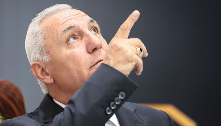 Ти си един от най-големите приятели на българския футбол!, заяви Стоичков