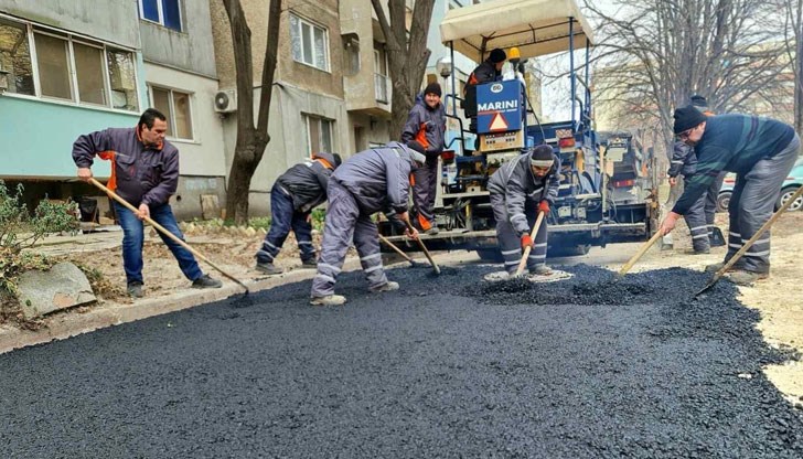 Ще се направи рехабилитация на съществуващата асфалтова настилка, а в участъците с големи деформации ще се изпълни реконструкция