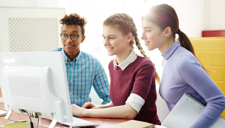 Изследователи проучват поведението на младежи, родени във Великобритания Изследователи проучват поведението на младежи, родени във Великобритания