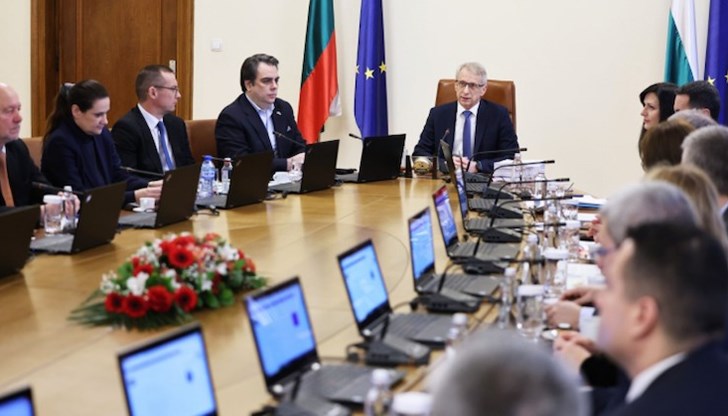 Подобряваме живота на хората с фокус върху децата и техните родители, без да застрашаваме фискалната стабилност на държавата, допълни премиерът Подобряваме живота на хората с фокус върху децата и техните родители, без да застрашаваме фискалната стабилност на държавата, допълни премиерът