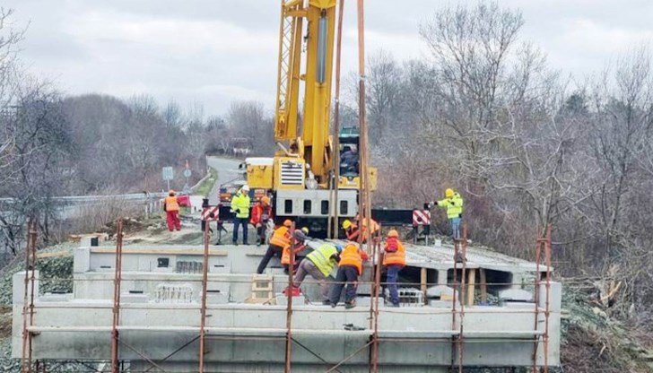 По трасето преминава целият трафик към Южното Черноморие