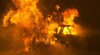 Кола изгоря след катастрофа в село Просена