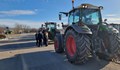 Земеделци с техника затвориха за втвори ден пътя Разград - Русе