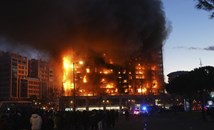 Най-малко четири са жертвите на пожара във Валенсия