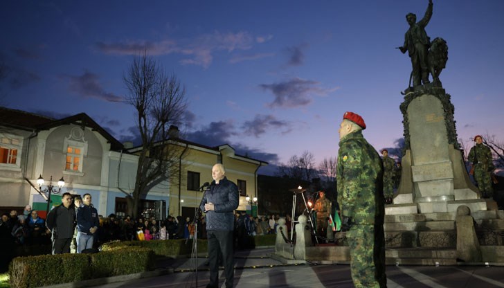 Принципите и идеалите на Апостола много повече подхождат на съвременното разбиране за демокрация, заяви председателят на парламента