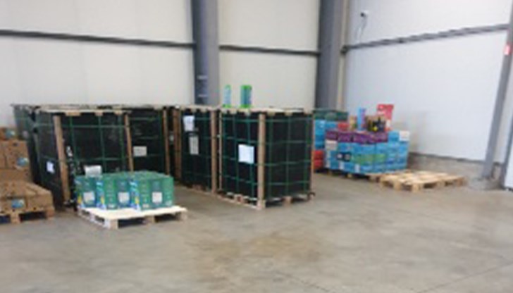 Съвместната операция е проведена от Икономическа полиция, Областна дирекция по безопасност на храните и Регионална здравна инспекция