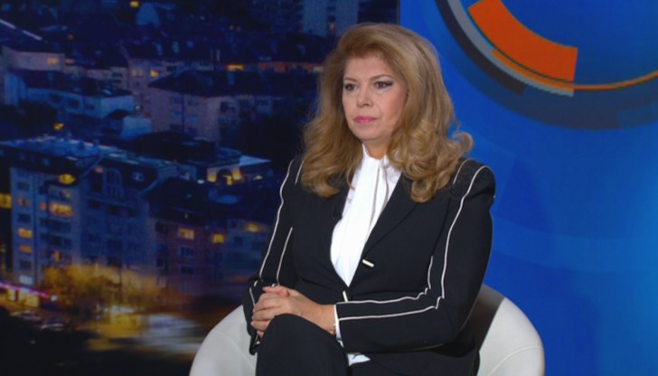 Тя отрече обвиненията за политически инженеринг в президентството