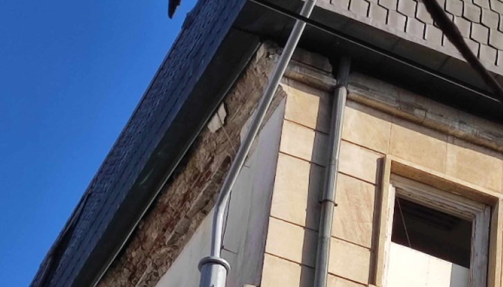 Мястото на инцидента е оградено с обезопасителна лента