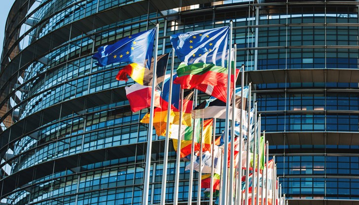 Москва вербува някои евродепутати като „агенти на влияние“, се казва в резолюцията