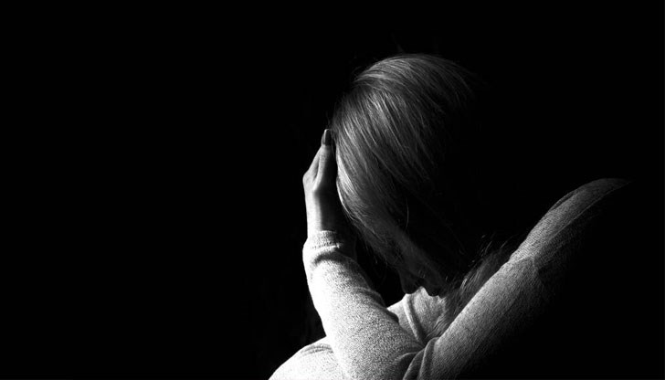 Обвиняемият е нападнал жената в дома ѝ, но тя е оказала съпротива и го е отблъснала Обвиняемият е нападнал жената в дома ѝ, но тя е оказала съпротива и го е отблъснала