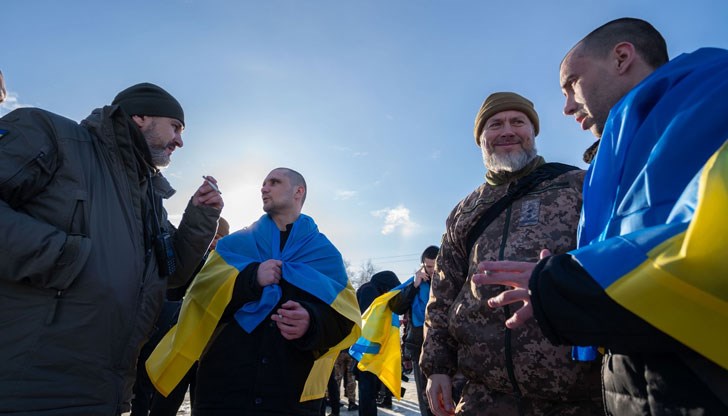 Без западните пари Украйна едва ли би оцеляла Без западните пари Украйна едва ли би оцеляла