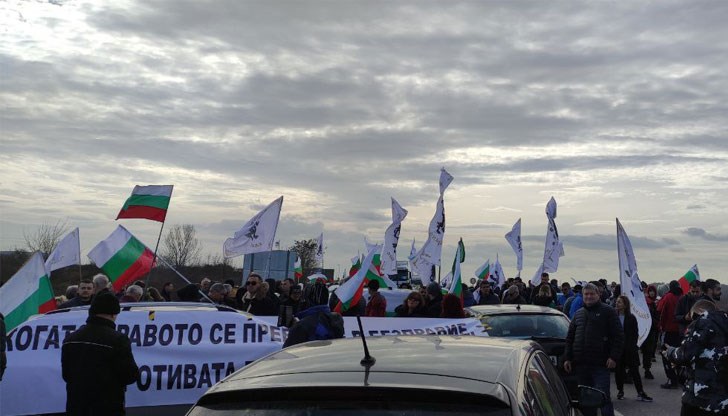 Това обявиха от партията във връзка с позицията на МВР по повод протестите на три гранични пункта Това обявиха от партията във връзка с позицията на МВР по повод протестите на три гранични пункта