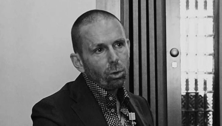 През годините Мартин Божанов - Нотариуса е бил интересен покрай делото „Крашевски" През годините Мартин Божанов - Нотариуса е бил интересен покрай делото „Крашевски"