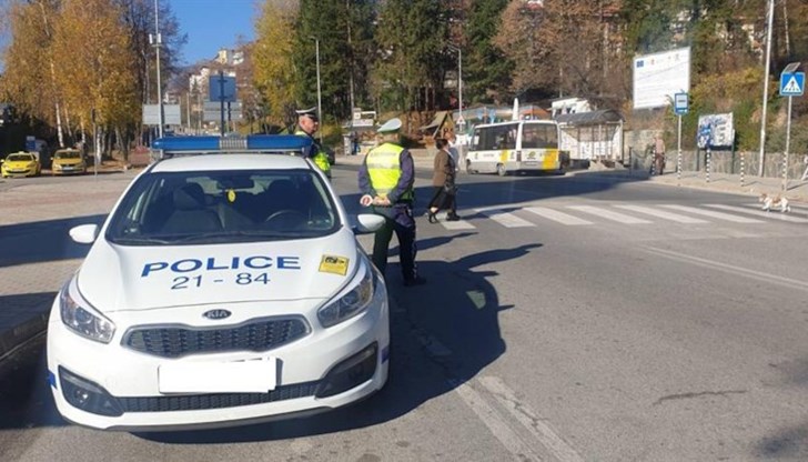 Контролната дейност на екипите на "Пътна полиция" ще бъде насочена към превенция над поведението на пешеходците и пътниците, както и над водачите, не осигуряващи предимство на пешеходците