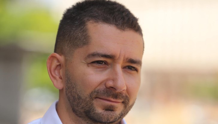 Кремъл държи ключа към смъртта, към живота, към мира, към войната Кремъл държи ключа към смъртта, към живота, към мира, към войната