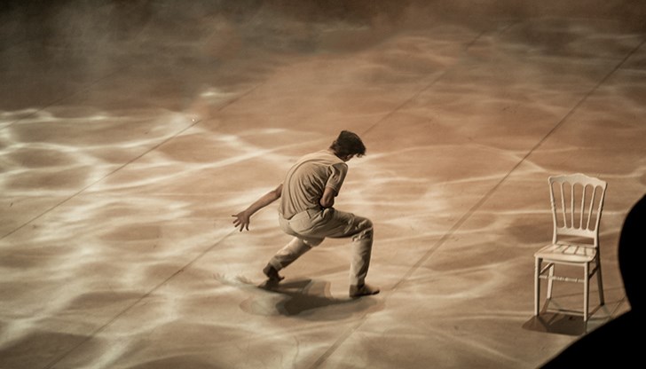 На сцената зрителите ще видят едни от най-изявените танцови артисти в България На сцената зрителите ще видят едни от най-изявените танцови артисти в България