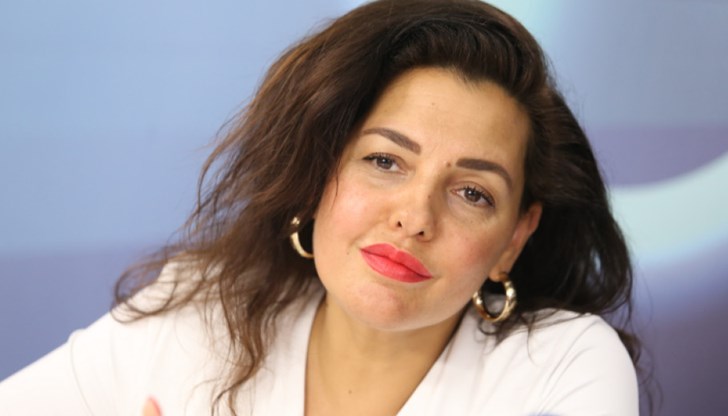 Стигна се до там, че да им се каже, че предлагат “делкане на държавата", коментира политологът