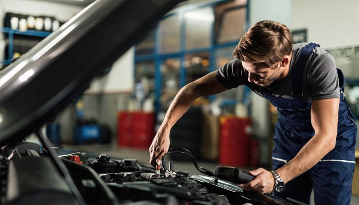 Скокът на цените принуждава много потребители да пестят от части и да предпочитат, т. нар. афтър марки, които са със съмнителен произход и качество