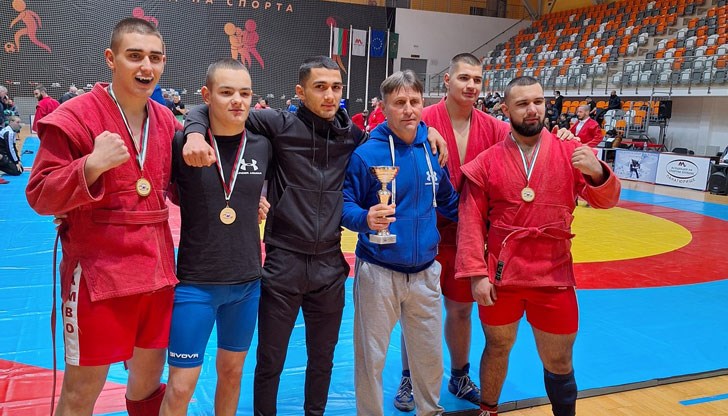 Младежите на спортния клуб се завърнаха с 10 медала и държавна купа за второ място