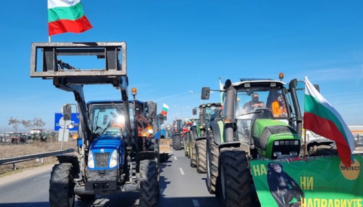 Протестите на земеделските производители продължават и днес
