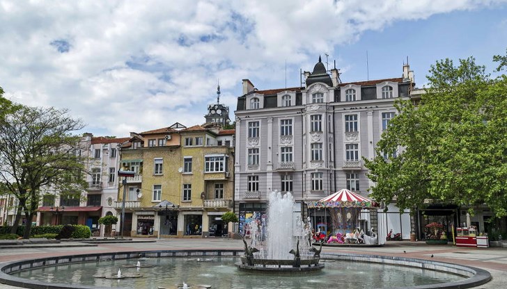 Десетки жители споделят, че се е чуло страшно бучене Десетки жители споделят, че се е чуло страшно бучене