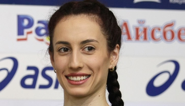 Маевска е бронзова медалистка от Олимпийските игри в Рио с българския ансамбъл по художествена гимнастика, на който беше и капитан