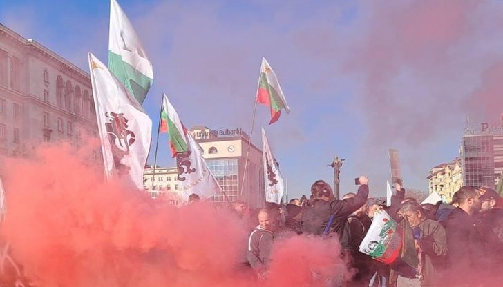 Протестират на Лесово, Йовково и Русе