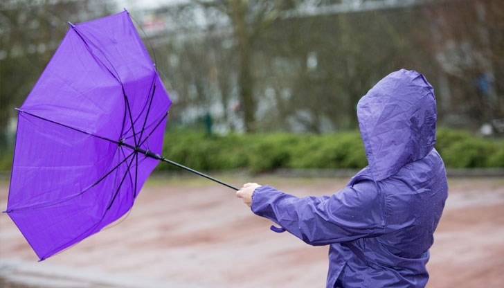 Предупреждението е за силен вятър